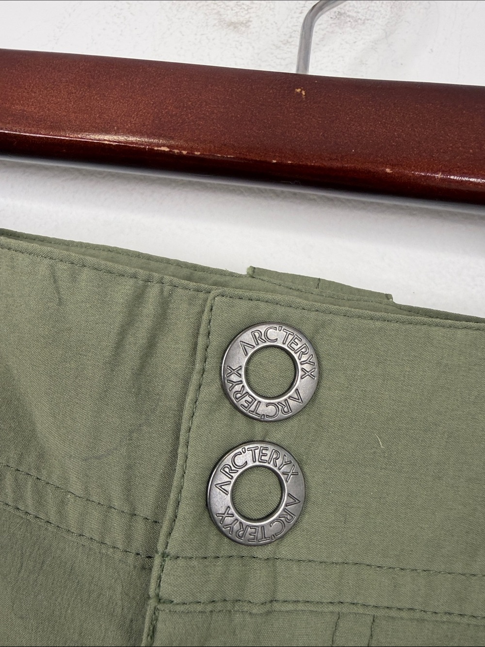 New Arcteryx Parapet Shorts Womens 10 Cargo Green Hiking Outdoors Camping - Picture 8 of 16